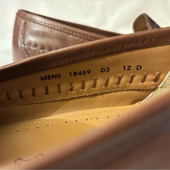 Florsheim Crocodile Pattern Brown Loafers - Picture 8 of 10